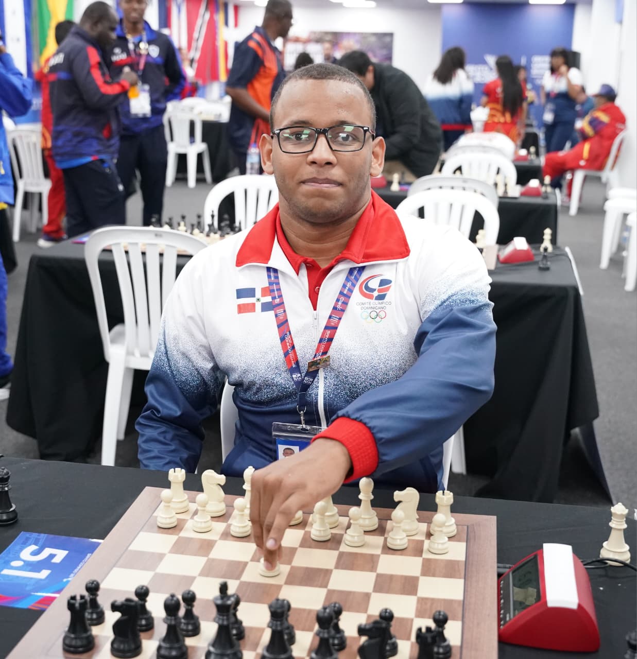 El maestro internacional Josué Araújo se dio un baño de oro en el llamado 'juego ciencia'.