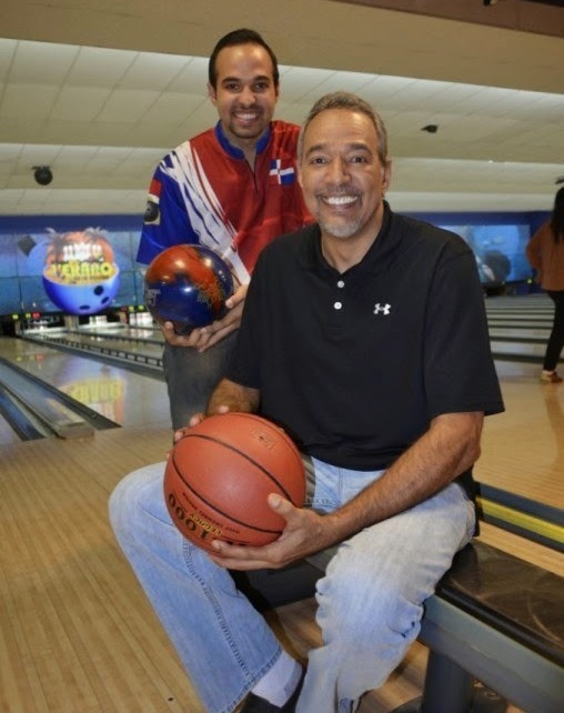 Alejandro junto a su inolvidable padre, el inmortal del baloncesto Franchie Prats.