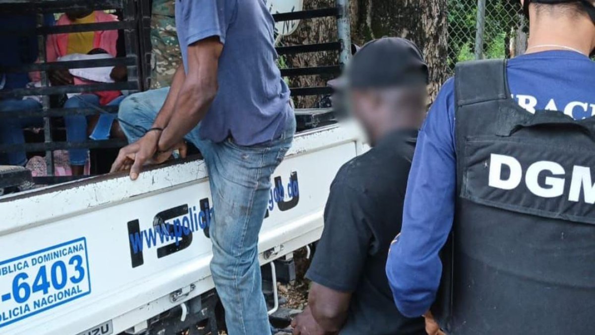 Diez haitianos mueren en RD durante operativos migratorios, denuncia grupo.